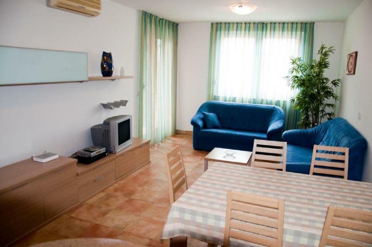 Roza Apartment Novigrad Istria Exterior foto